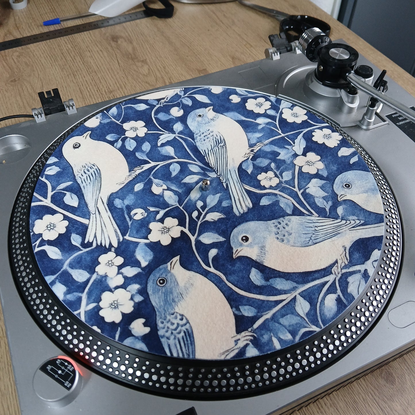 Blue Birds Botanical Slipmat – Cottage Garden Bloom