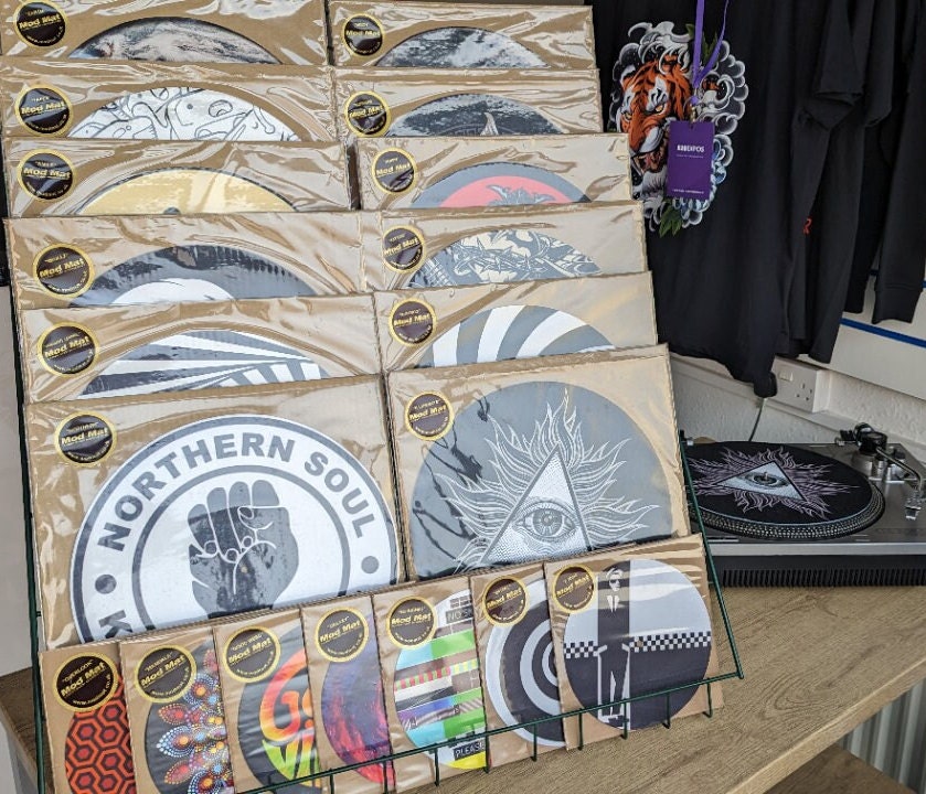 Inward Spiral Slipmat: Hipnosis de tocadiscos para DJ y coleccionistas