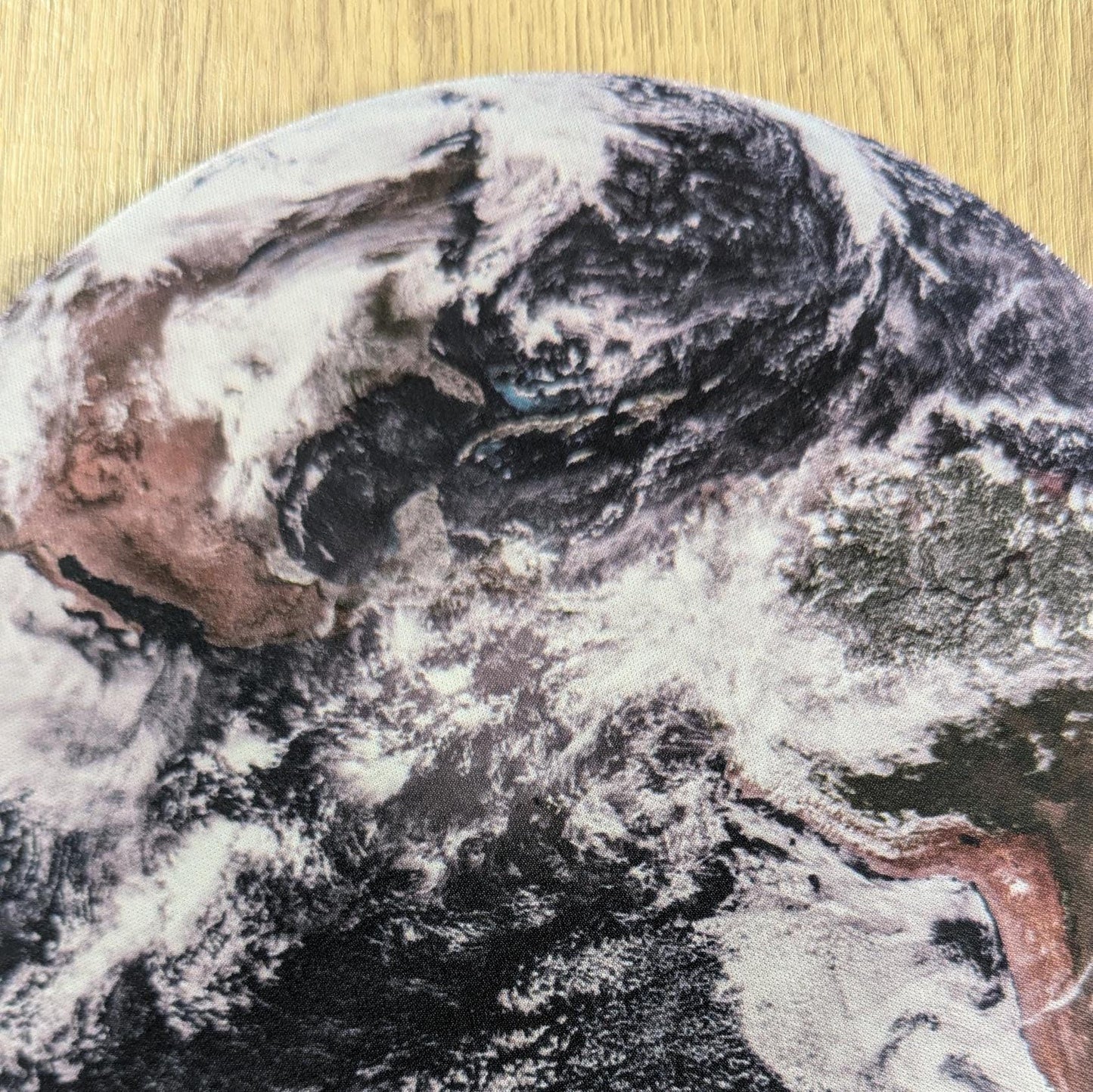 The Earth Circular Mouse Pad - Round Computer Mat - Desktop mousepad -  Space Gift - Science Gift - NASA Gift