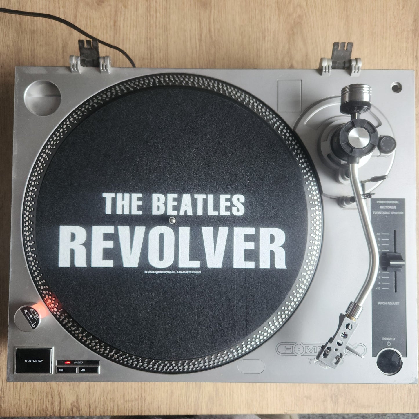 Official The Beatles Turntable Slipmat : Revolver