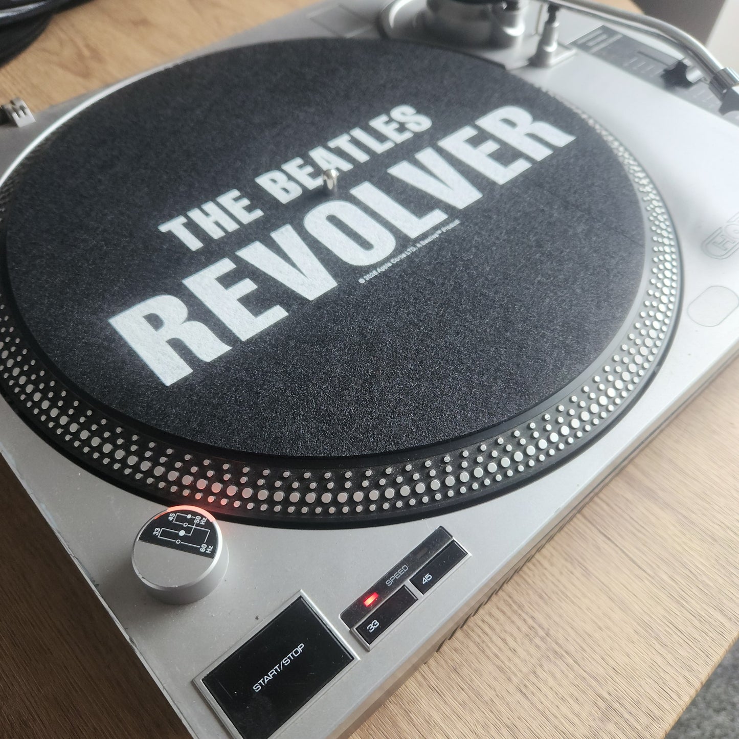 Official The Beatles Turntable Slipmat : Revolver