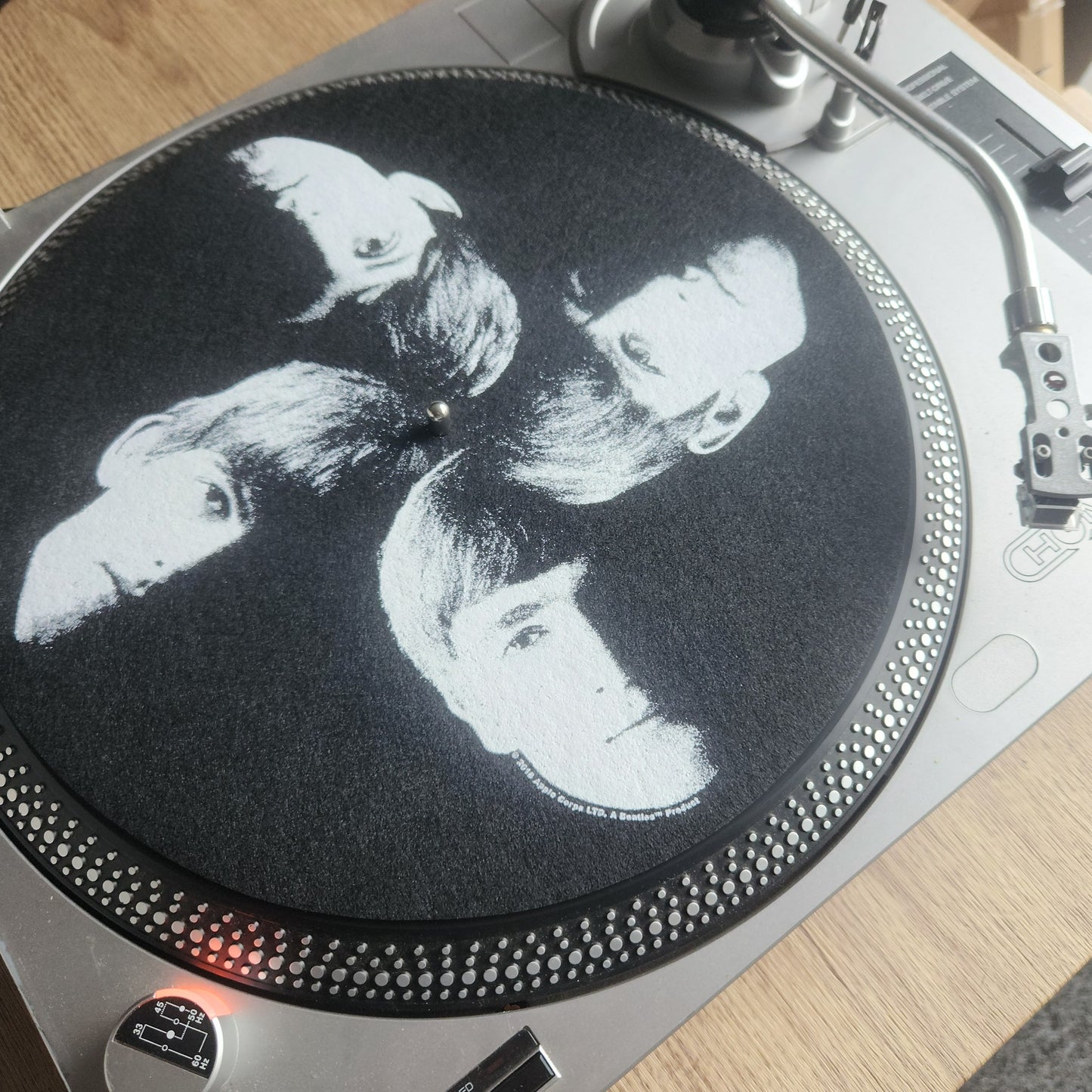 Official The Beatles Turntable Slipmat : Faces
