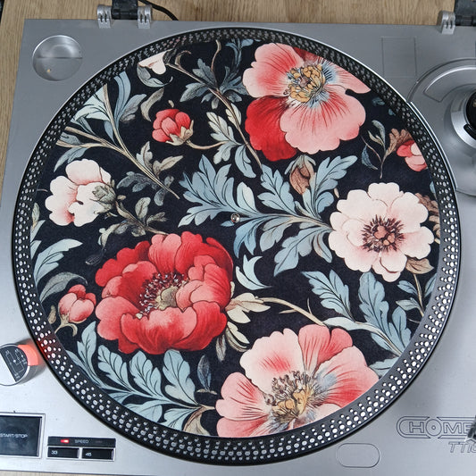 Heritage Red Poppies Slipmat – Vintage Fabric Style