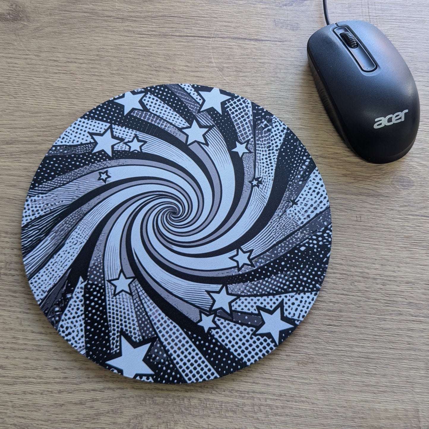 Custom Mouse Mat / Mousepad – Personalised Round or Square Desk Mat