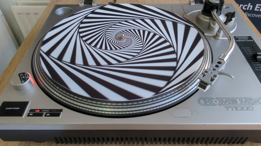 Inward Spiral Slipmat – Turntable Hypnosis for DJs & Collectors